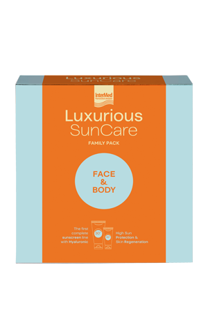 Φωτογραφία από Luxurious Sun Care Family Packs Face & Body Πρακτική συσκευασία αντηλιακής κρέμας προσώπου και σώματος.
